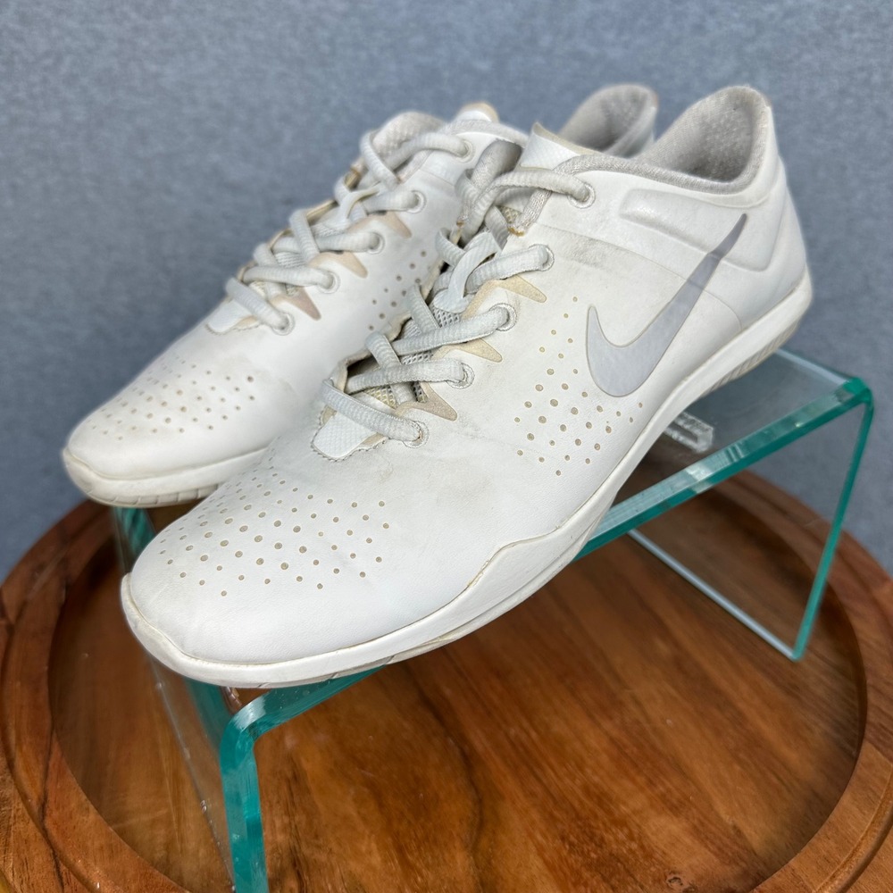 Nike Studio Trainer 2 White Metallic Silver Womens 7.5 616057-100 Gym Shoes - Picture 7 of 9